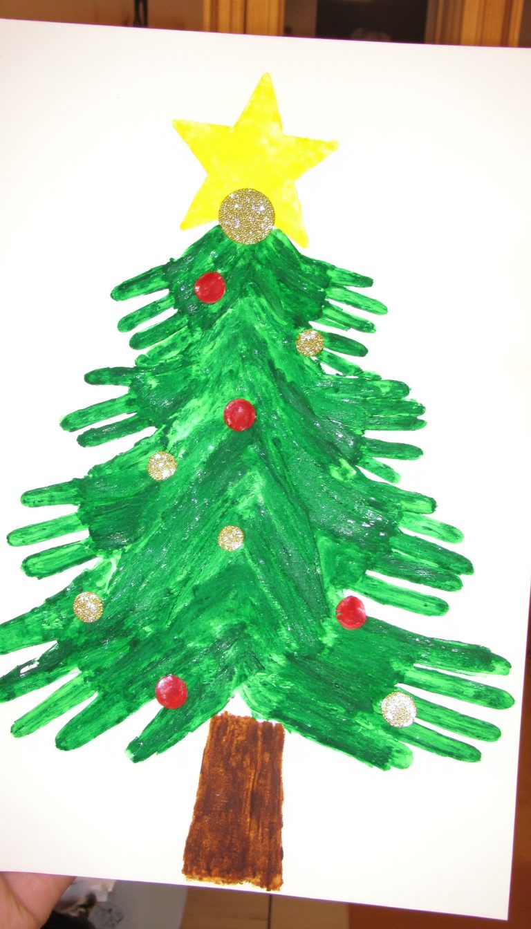 20. Fork-Painted Christmas Tree