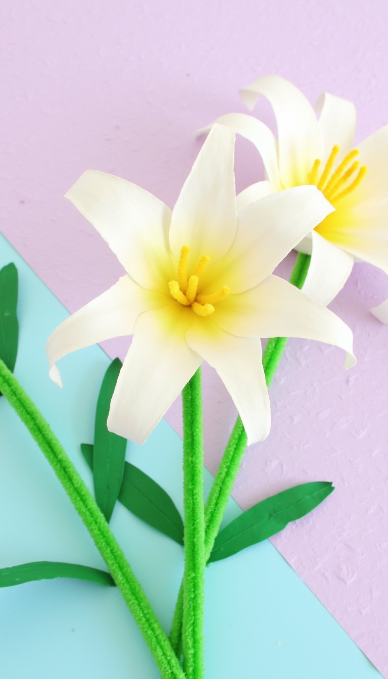 7. Paper Plate Blooming Lilies