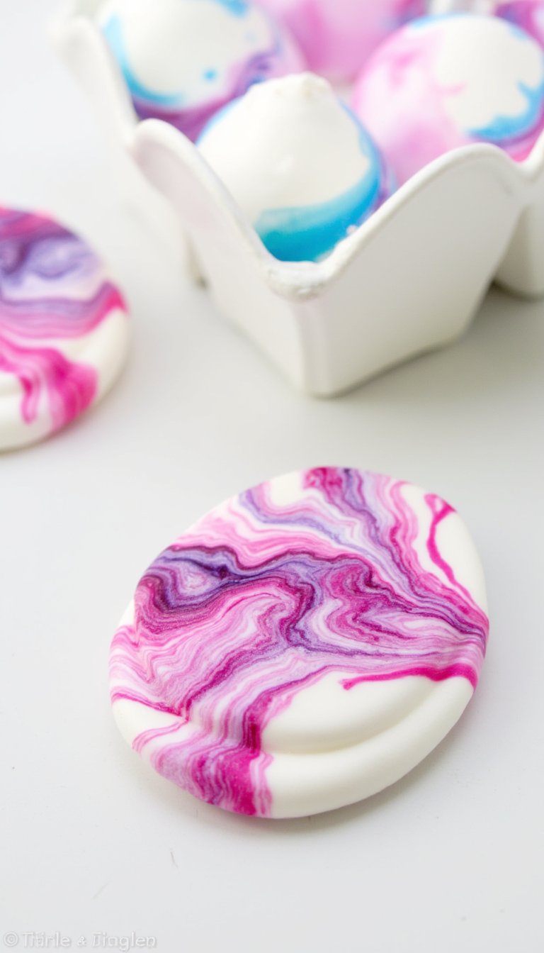 9. Marbleized Shaving Cream Eggs