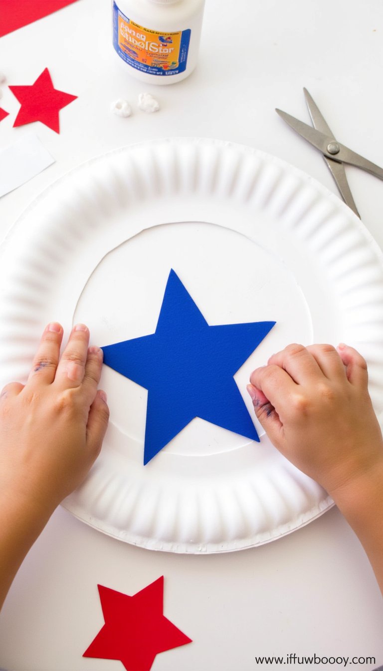 2. Paper Plate Star Wreath